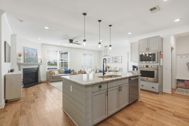 135 Whaler Avenue, Summerville, SC 29486