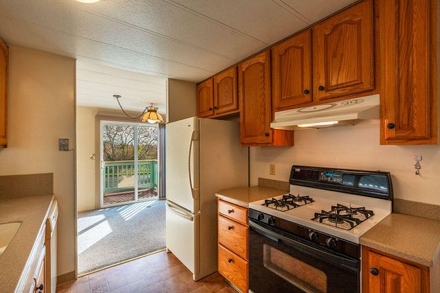 2084 Mustang Lane, Arcata, CA 95521