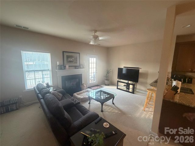3147 Coventry Commons Drive, Charlotte, NC 28227
