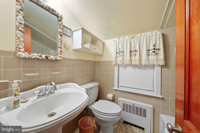 57 S TERRACE AVE, Maple Shade, NJ 08052