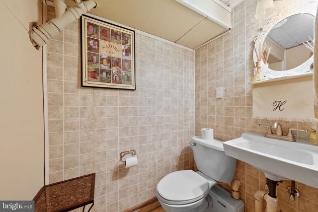 57 S TERRACE AVE, Maple Shade, NJ 08052