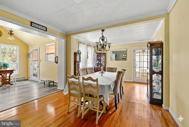 57 S TERRACE AVE, Maple Shade, NJ 08052