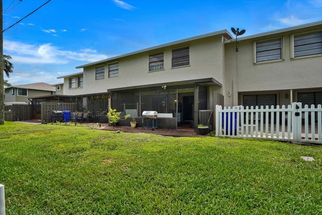 10723 NW 11th Street 10723, Pembroke Pines, FL 33026