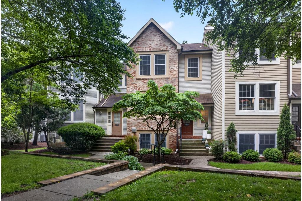 Image 1 of property listing at 7347 SWAN POINT WAY #12-2, Columbia, MD 21045