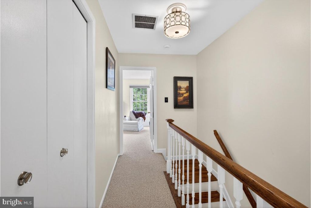 Image 18 of property listing at 7347 SWAN POINT WAY #12-2, Columbia, MD 21045