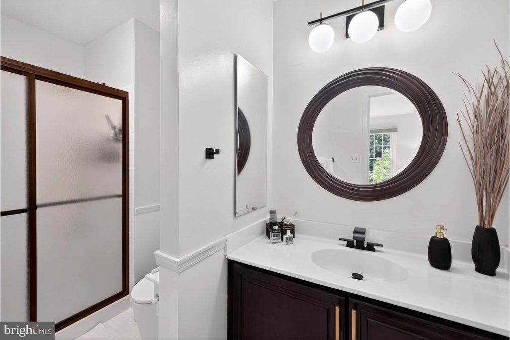Image 27 of property listing at 7347 SWAN POINT WAY #12-2, Columbia, MD 21045