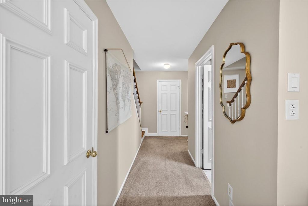 Image 30 of property listing at 7347 SWAN POINT WAY #12-2, Columbia, MD 21045
