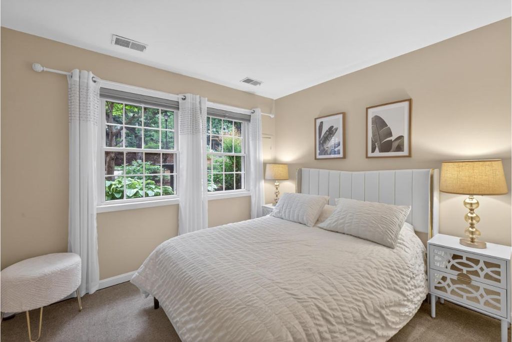 Image 31 of property listing at 7347 SWAN POINT WAY #12-2, Columbia, MD 21045