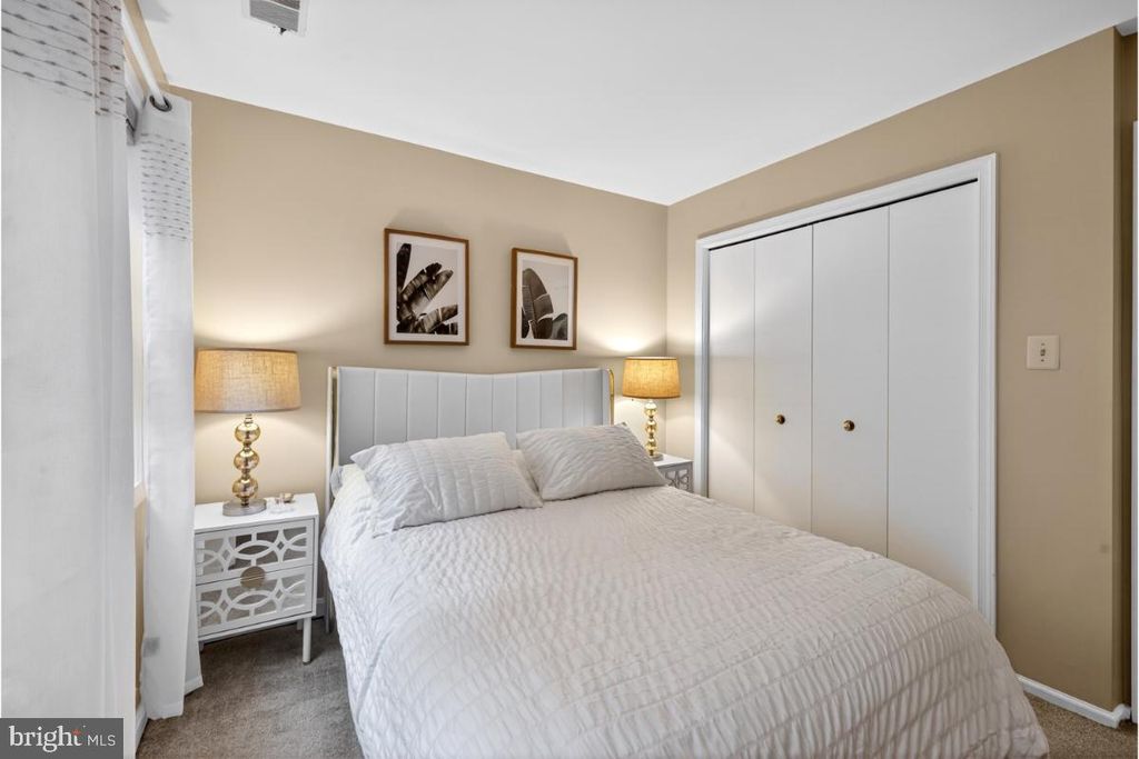 Image 32 of property listing at 7347 SWAN POINT WAY #12-2, Columbia, MD 21045