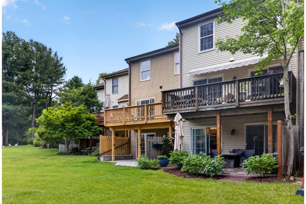 Image 43 of property listing at 7347 SWAN POINT WAY #12-2, Columbia, MD 21045