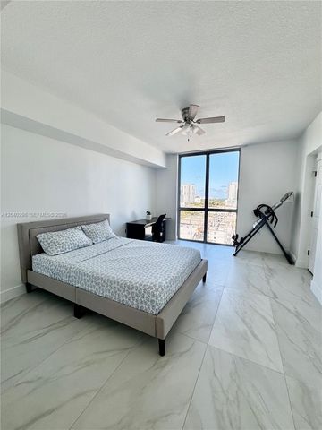 140 S Dixie Hwy 921, Hollywood, FL 33020