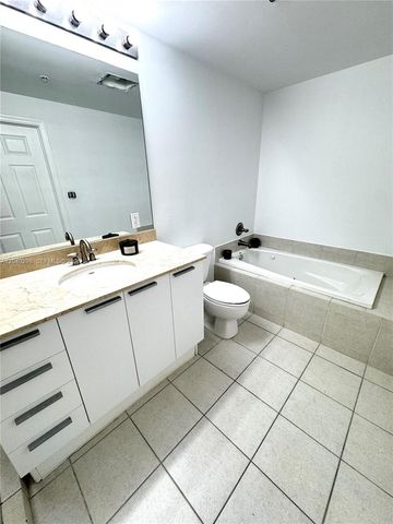 140 S Dixie Hwy 921, Hollywood, FL 33020
