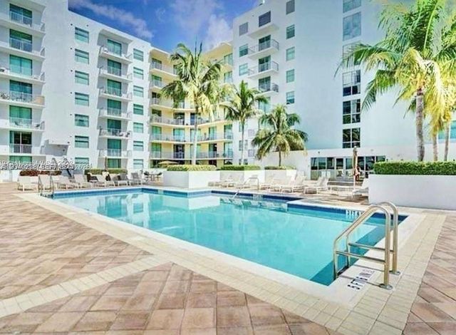 140 S Dixie Hwy 921, Hollywood, FL 33020