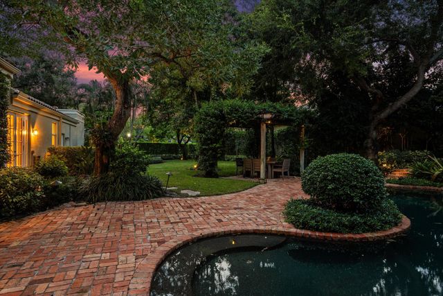 2674 Players Court, Wellington, FL 33414
