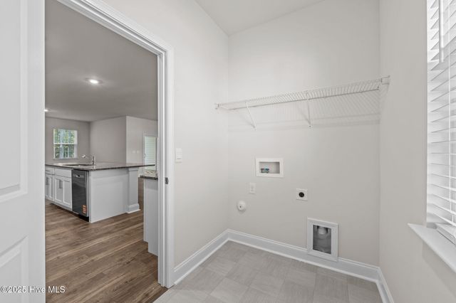 225 Lake Tyler Drive, New Bern, NC 28560