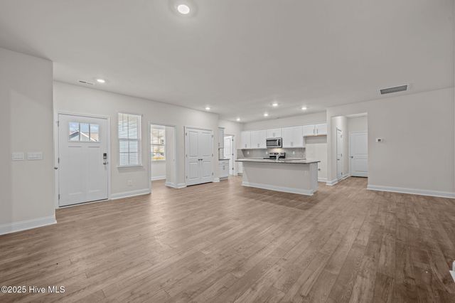 225 Lake Tyler Drive, New Bern, NC 28560