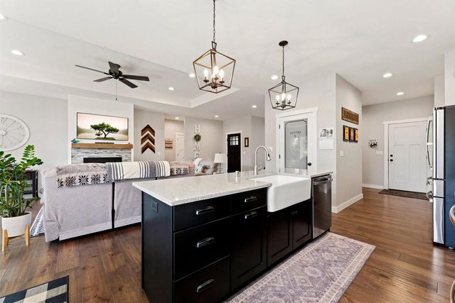 1806 Hudson STREET, Holmen, WI 54636
