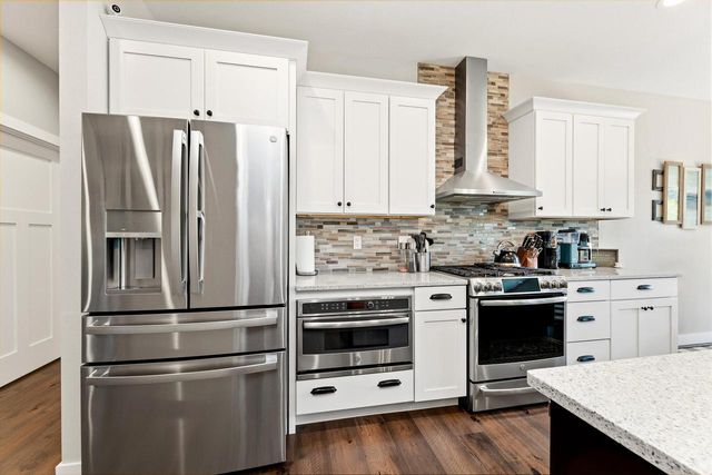 1806 Hudson STREET, Holmen, WI 54636