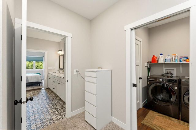 1806 Hudson STREET, Holmen, WI 54636