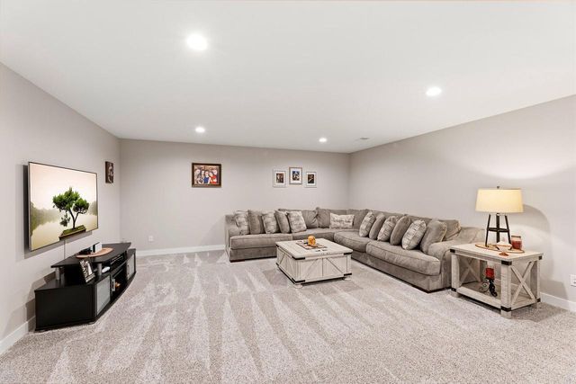 1806 Hudson STREET, Holmen, WI 54636