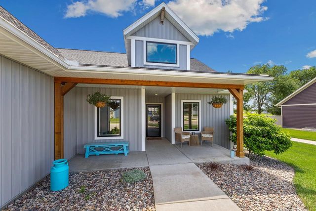 1806 Hudson STREET, Holmen, WI 54636
