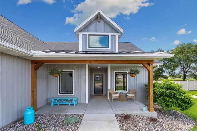 1806 Hudson STREET, Holmen, WI 54636