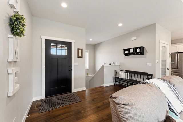 1806 Hudson STREET, Holmen, WI 54636