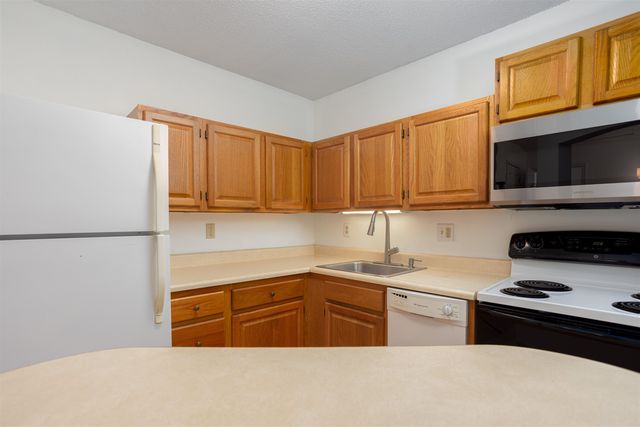 8249 The Terraces, Shelburne, VT 05482