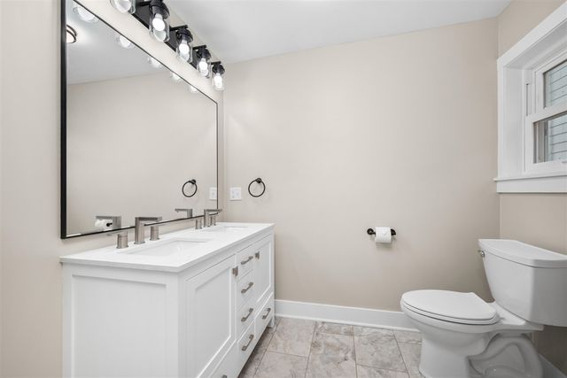 1312 Crosby Street, Grand Rapids, MI 49504