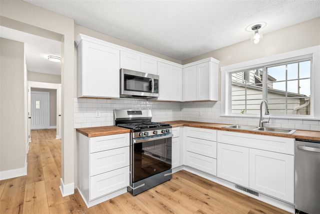 1312 Crosby Street, Grand Rapids, MI 49504