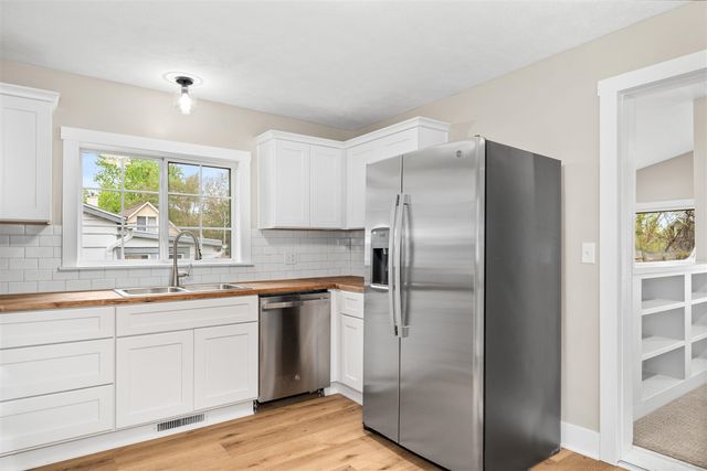 1312 Crosby Street, Grand Rapids, MI 49504