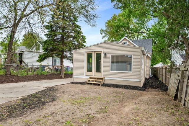 1312 Crosby Street, Grand Rapids, MI 49504