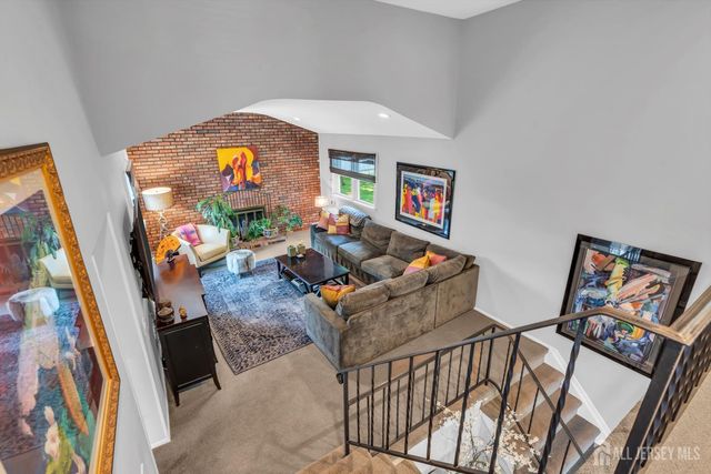 4 Dennison Place, Plainsboro, NJ 08536