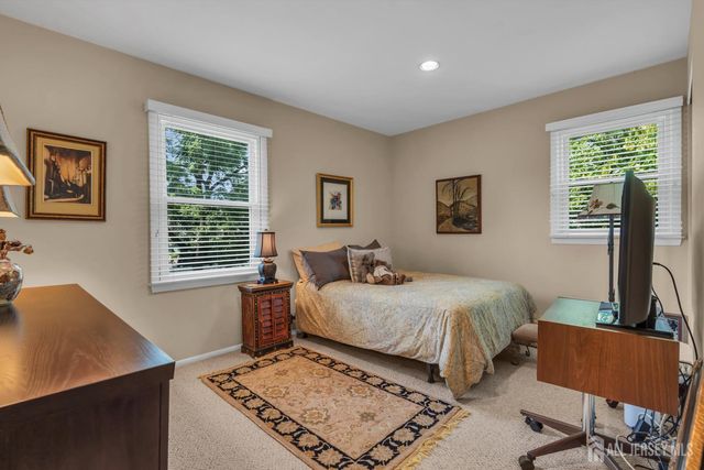 4 Dennison Place, Plainsboro, NJ 08536