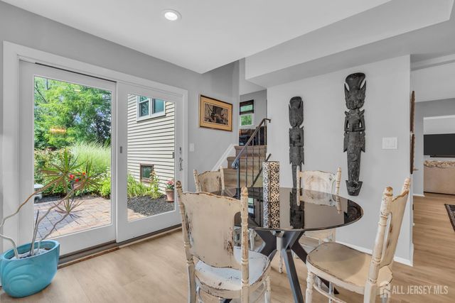 4 Dennison Place, Plainsboro, NJ 08536