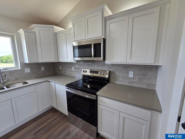 501 Railroad Street, Hallam, NE 68368