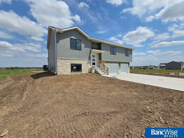 501 Railroad Street, Hallam, NE 68368