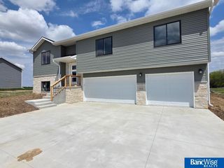 501 Railroad Street, Hallam, NE 68368