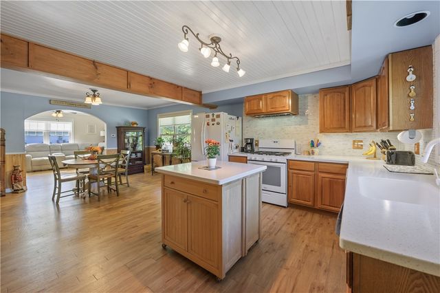 685 East State Street, Albion, NY 14411