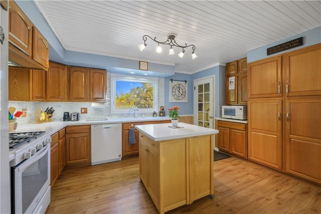 685 East State Street, Albion, NY 14411