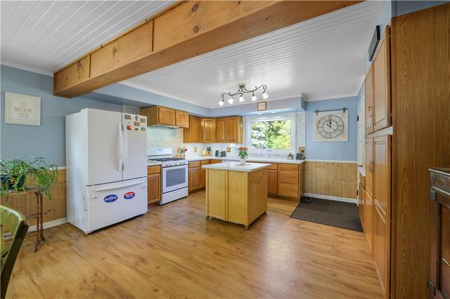 685 East State Street, Albion, NY 14411