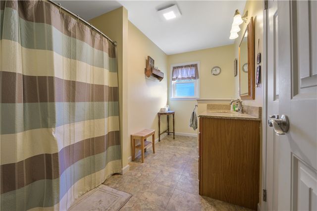 685 East State Street, Albion, NY 14411