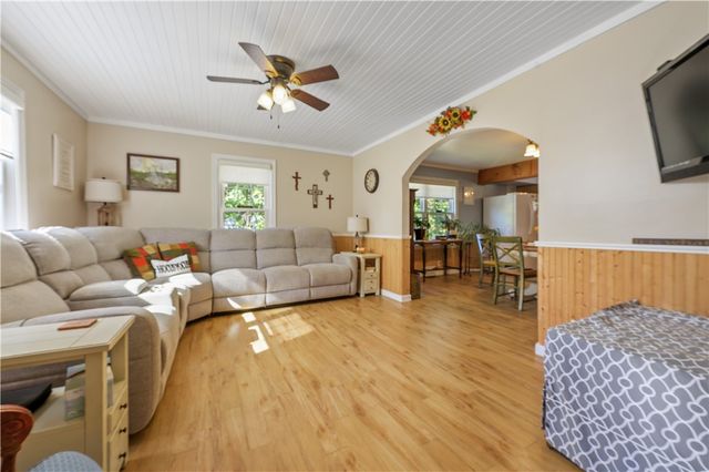 685 East State Street, Albion, NY 14411