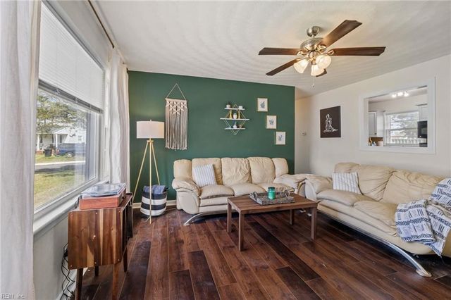 200 Sequoia RD, Portsmouth, VA 23701