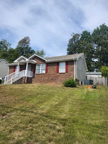 355 Donna Dr, Clarksville, TN 37042