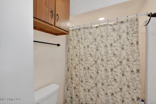 5420 Diamondhead Drive, Diamondhead, MS 39525