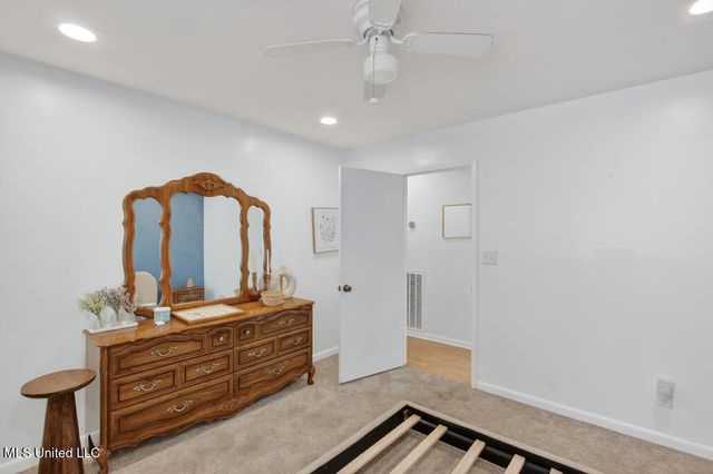 5420 Diamondhead Drive, Diamondhead, MS 39525