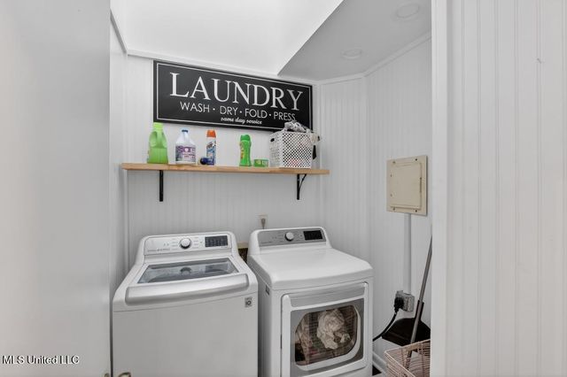 5420 Diamondhead Drive, Diamondhead, MS 39525