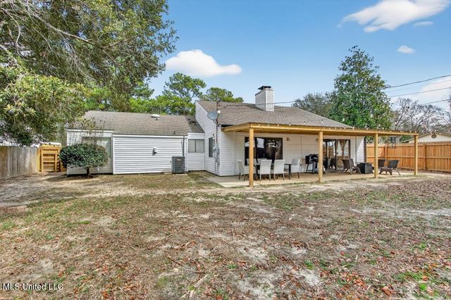 5420 Diamondhead Drive, Diamondhead, MS 39525