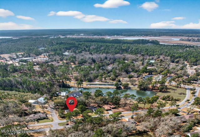 5420 Diamondhead Drive, Diamondhead, MS 39525